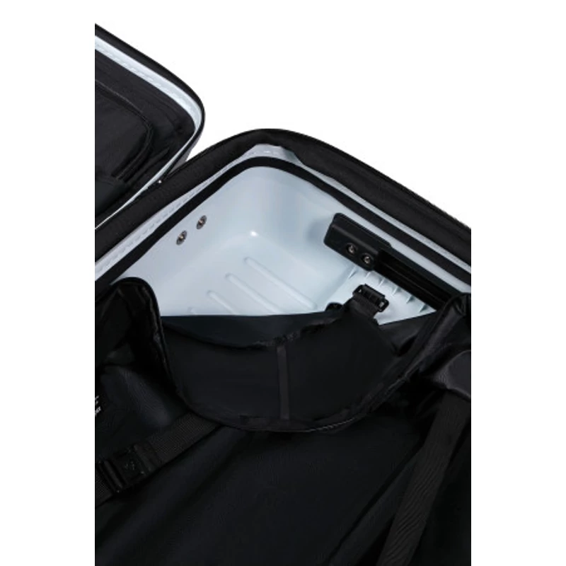Samsonite Restackd spinner 4-kerekes keményfedeles bővíthető bőrönd 68 x 46 x 26/29 cm, halványkék